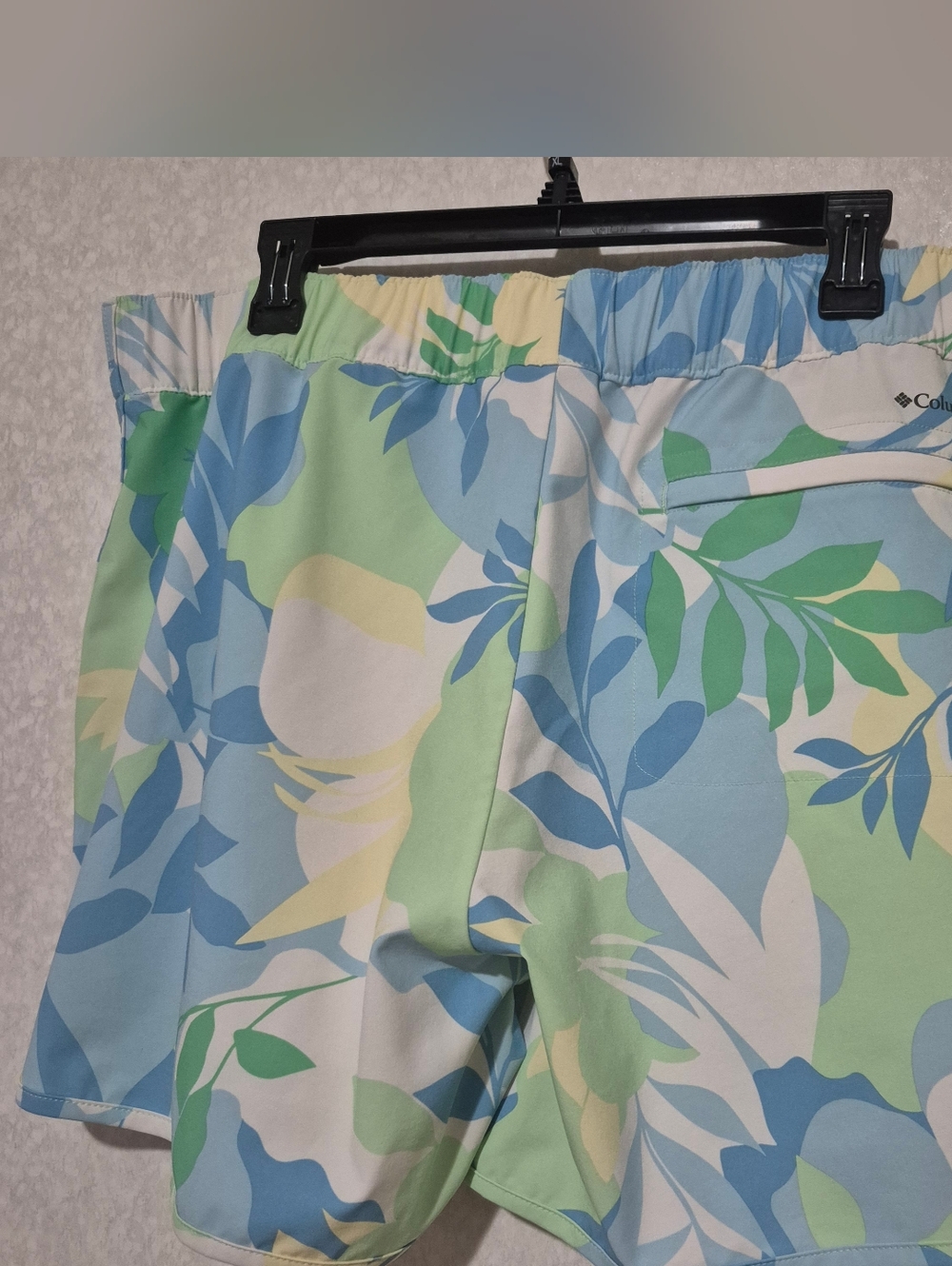 Columbia Women’s Pastel Leaf Print Athletic Shorts – Blue, Green, Cream..size:XL - Picture 6 of 11